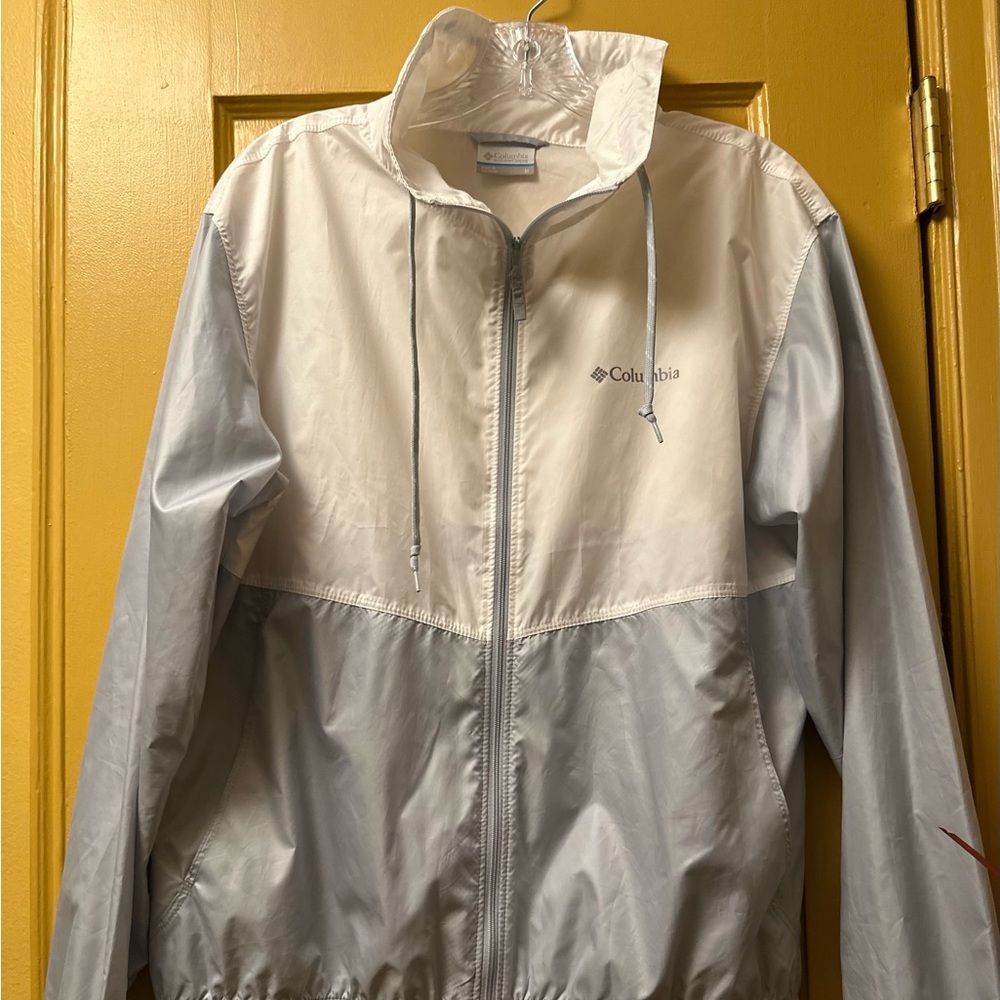 Columbia White and Gray Lightweight Jacket